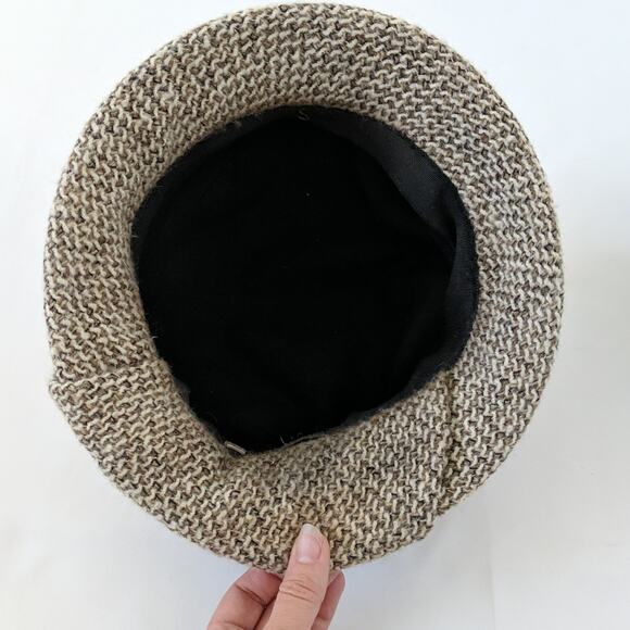 Vintage CHANEL Tweed City Hat Wool Tan Cloche 57 Luxury Old Money - Picture 9 of 11